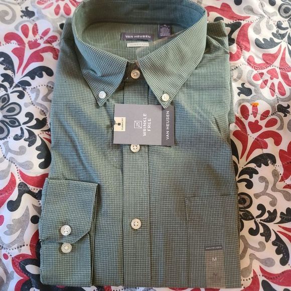 Van Heusen New Classic Fit Dressing Shirt NWT - Picture 2 of 9
